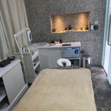 Facials room